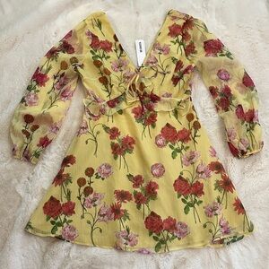 BB Dakota Yellow Floral Dress, size 10 NWT